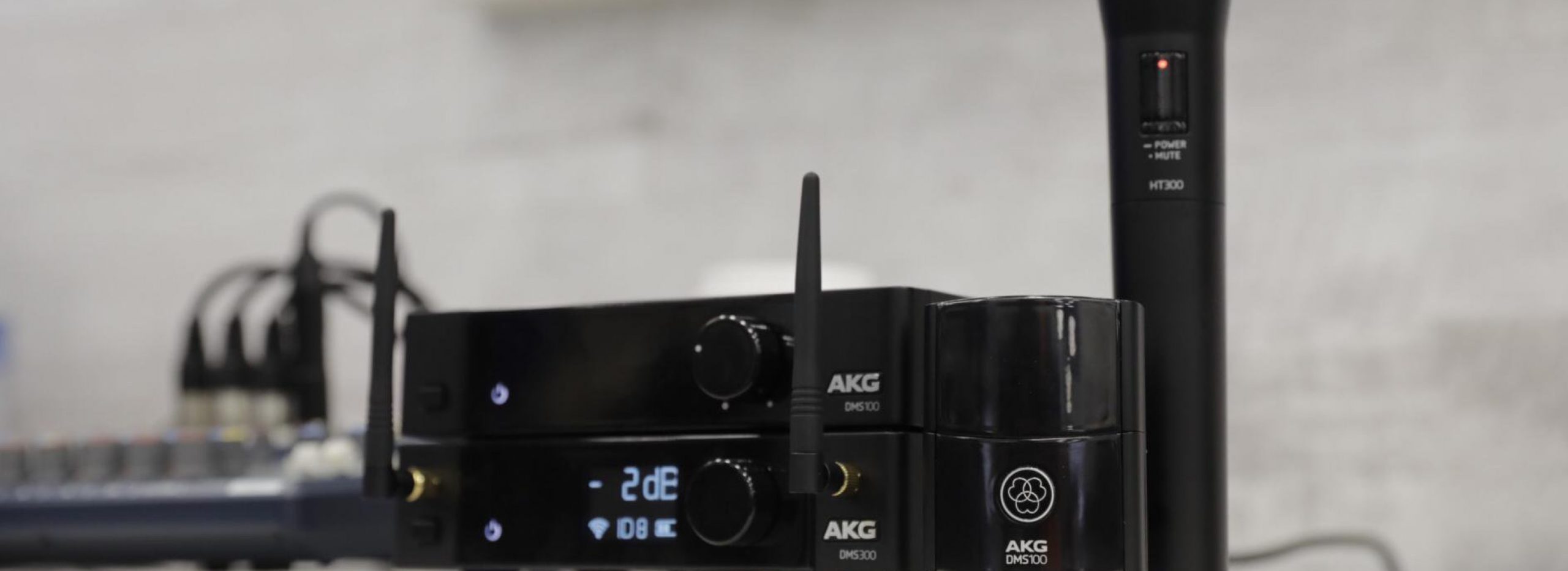 Everything You Need to Know about 2.4 GHz Wireless Microphones